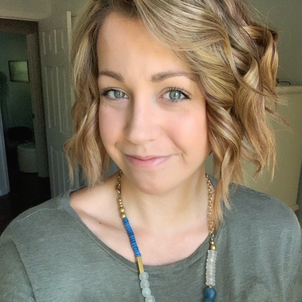 Meet your Posher, Rebecca